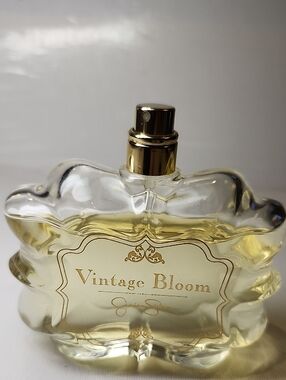 Vintage Bloom Eau De Women's Perfume Jessica Simpson 100ml(90%)